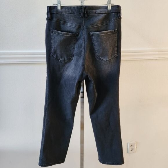 Good American Women's wash Black Jeans - Picture 14 of 14